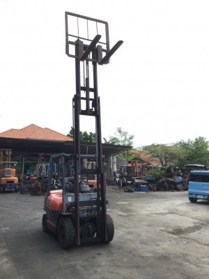 ขาย โฟรคลิฟท์ โตโยต้า รุ่น 6   เครื่อง ดีเซล