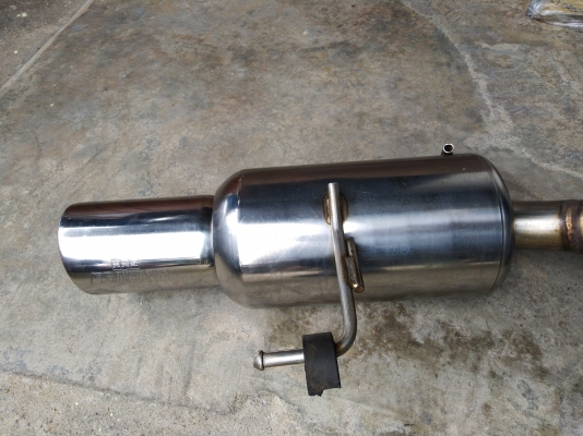 ปลายท่อ  HKS