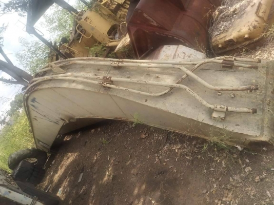 Caterpillar 325/ บูมยาวรถแม็กโคร แค็ตเทอร์ฟิลล่า/ บูม+อาร์ม + กระบอกอาร์ม+บุ้งกี๋