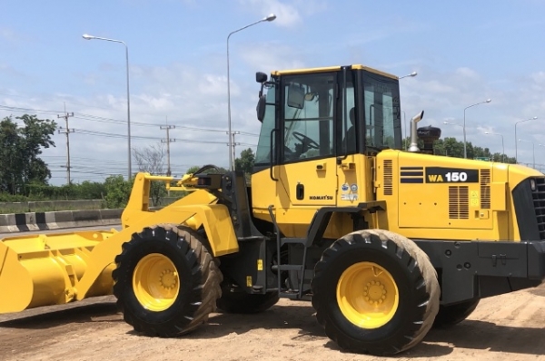 ขายรถตักล้อยาง KOMATSU WA150-5 แขนยาวพิเศษ นำเข้าเองจากญี่ปุ่น สภาพสวยพร้อมใช้ มีVDOการทำงานครับ