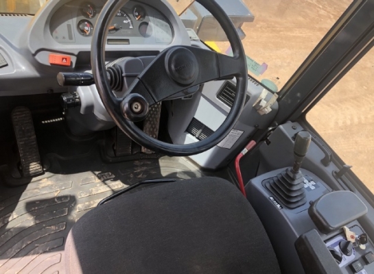 ขายรถตักล้อยาง KOMATSU WA150-5 แขนยาวพิเศษ นำเข้าเองจากญี่ปุ่น สภาพสวยพร้อมใช้ มีVDOการทำงานครับ