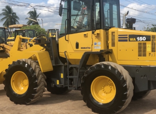 ขายรถตักล้อยาง KOMATSU WA150-5 แขนยาวพิเศษ นำเข้าเองจากญี่ปุ่น สภาพสวยพร้อมใช้ มีVDOการทำงานครับ