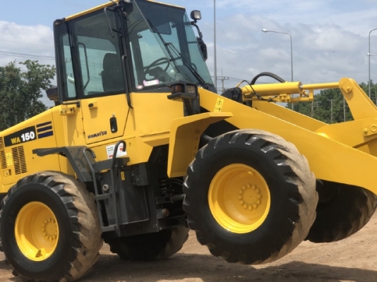 ขายรถตักล้อยาง KOMATSU WA150-5 แขนยาวพิเศษ นำเข้าเองจากญี่ปุ่น สภาพสวยพร้อมใช้ มีVDOการทำงานครับ
