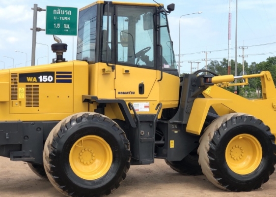 ขายรถตักล้อยาง KOMATSU WA150-5 แขนยาวพิเศษ นำเข้าเองจากญี่ปุ่น สภาพสวยพร้อมใช้ มีVDOการทำงานครับ