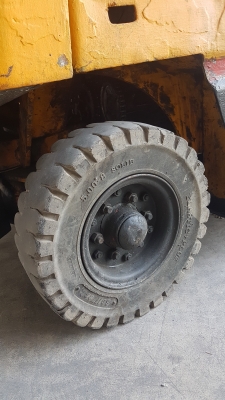 ขายรถโฟล์คลิฟท์ TCM รุ่น FD15Z16 เครื่องยนต์ดีเซล ขนาด 1.5 ตัน เสาสูง 3 เมตร