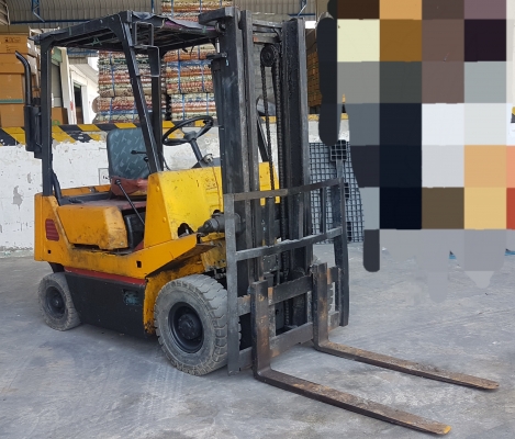 ขายรถโฟล์คลิฟท์ TCM รุ่น FD15Z16 เครื่องยนต์ดีเซล ขนาด 1.5 ตัน เสาสูง 3 เมตร