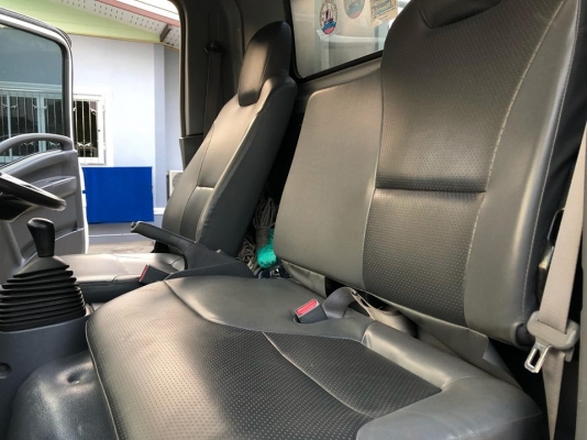  ขาย 6 ล้อ Isuzu NMR 130 ปี 53