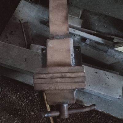 ขายปากกาเหล็กเหนียว 6นิ้ว 3ตัว 8,000