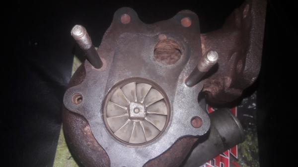 เทอร์โบแมคโคร 4D95L TURBO GARRETT  M12 EC1 แกนแน่น เอาไปใส่กระบะหรือเครื่องเบนซิล