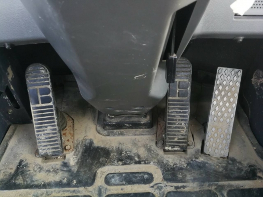 ขาย รถตักล้อยาง KOMATSU WA 200-3 นำเข้าจากญี่ปุ่นโดยตรง โทร.090-986-2521 อ๊อบ