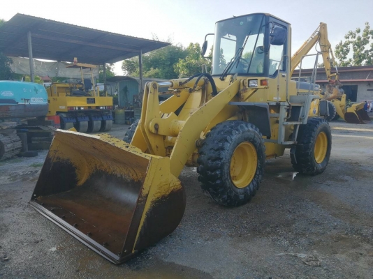 ขาย รถตักล้อยาง KOMATSU WA 200-3 นำเข้าจากญี่ปุ่นโดยตรง โทร.090-986-2521 อ๊อบ