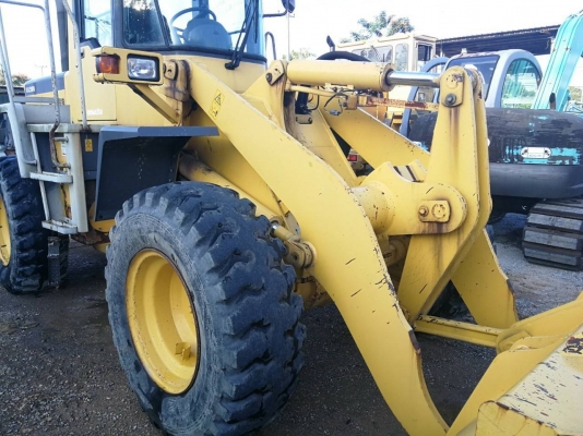 ขาย รถตักล้อยาง KOMATSU WA 200-3 นำเข้าจากญี่ปุ่นโดยตรง โทร.090-986-2521 อ๊อบ