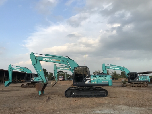 ขายKOBELCO SK200-8 Super-XM (รุ่นสุดท้าย)4600 ชั่วโมง สภาพสวยมาก สนใจติดต่อ 081-4283210