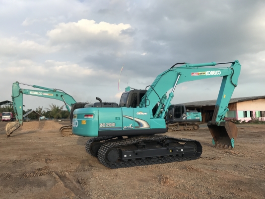 ขายKOBELCO SK200-8 Super-XM (รุ่นสุดท้าย)4600 ชั่วโมง สภาพสวยมาก สนใจติดต่อ 081-4283210