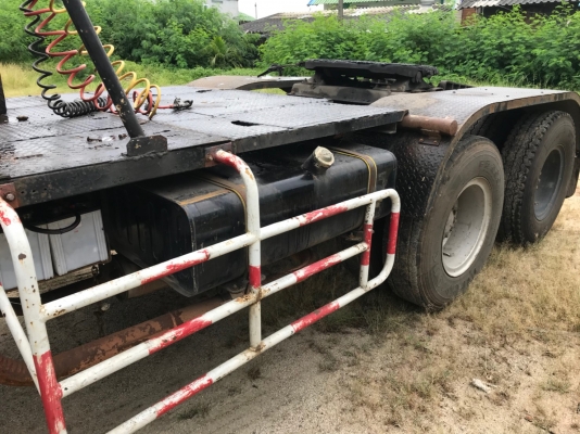 รถ10ล้อหัวลากยี่ห้อ ISUZU รุ่น FXZ23KFY 240 แรงม้า จดทะเบียนปี 2536 รถ10ล้อหัวลากยี่ห้อ ISUZU รุ่น FXZ23KFY 240 แรงม้า จดทะเบียนปี 2536