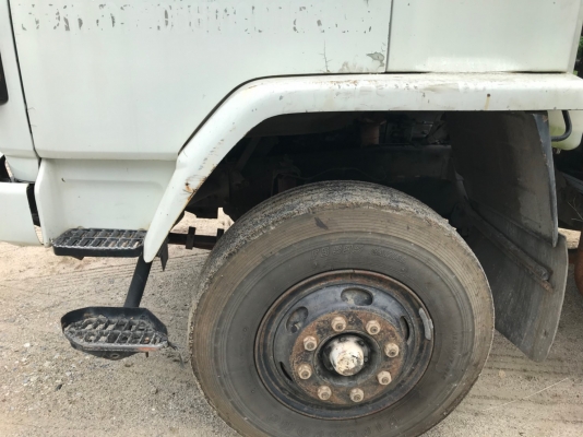 รถ10ล้อหัวลากยี่ห้อ ISUZU รุ่น FXZ23KFY 240 แรงม้า จดทะเบียนปี 2536 รถ10ล้อหัวลากยี่ห้อ ISUZU รุ่น FXZ23KFY 240 แรงม้า จดทะเบียนปี 2536