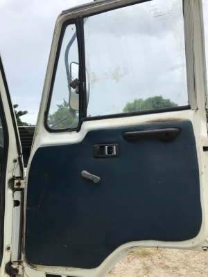 รถ10ล้อหัวลากยี่ห้อ ISUZU  รุ่น FXZ23KFY  240 แรงม้า  จดทะเบียนปี 2536