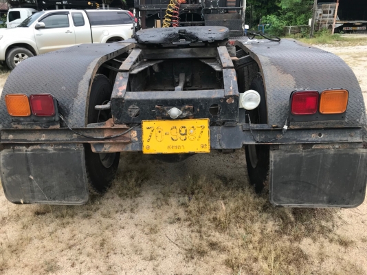 รถ10ล้อหัวลากยี่ห้อ ISUZU  รุ่น FXZ23KFY  240 แรงม้า  จดทะเบียนปี 2536