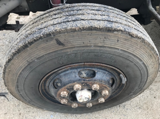 รถ10ล้อหัวลากยี่ห้อ ISUZU  รุ่น FXZ23KFY  240 แรงม้า  จดทะเบียนปี 2536