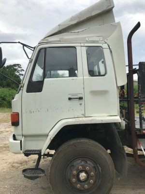 รถ10ล้อหัวลากยี่ห้อ ISUZU รุ่น FXZ23KFY 240 แรงม้า จดทะเบียนปี 2536 รถ10ล้อหัวลากยี่ห้อ ISUZU รุ่น FXZ23KFY 240 แรงม้า จดทะเบียนปี 2536