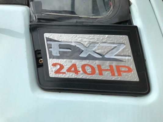 รถ10ล้อหัวลากยี่ห้อ ISUZU  รุ่น FXZ23KFY  240 แรงม้า  จดทะเบียนปี 2534