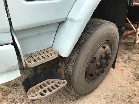 รถ10ล้อหัวลากยี่ห้อ ISUZU  รุ่น FXZ23KFY  240 แรงม้า  จดทะเบียนปี 2534