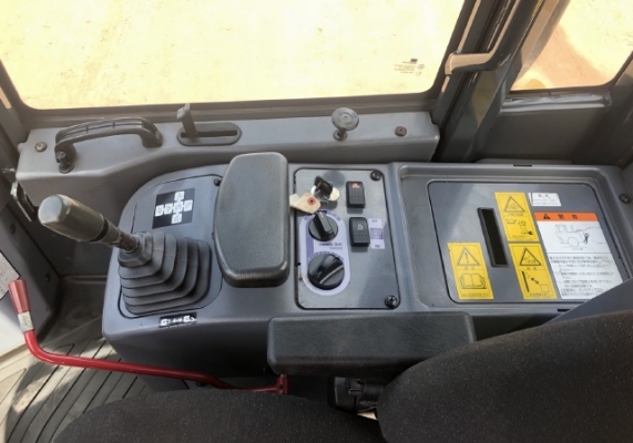 ขายรถตักล้อยาง KOMATSU WA150-5 แขนยาวพิเศษ นำเข้าเองจากญี่ปุ่น สภาพสวยพร้อมใช้ มีVDOการทำงานครับ ขายรถตักล้อยาง KOMATSU WA150-5 แขนยาวพิเศษ นำเข้าเองจากญี่ปุ่น สภาพสวยพร้อมใช้ มีVDOการทำงานครับ