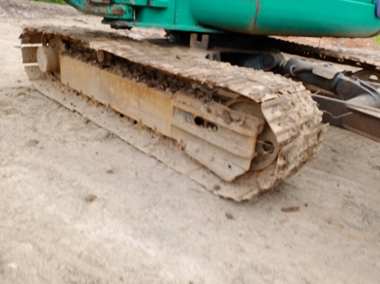 ขายKOMATSU PC40-7 สภาพสวยราคา 300,000 ขายKOMATSU PC40-7 สภาพสวยราคา 300,000