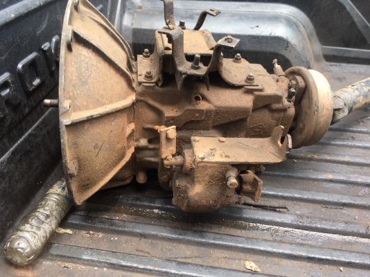 ขายเกียร์อีชูชุ100แรง6เกียร์ถอย พร้อมเพลา 12000บาท 0816278866