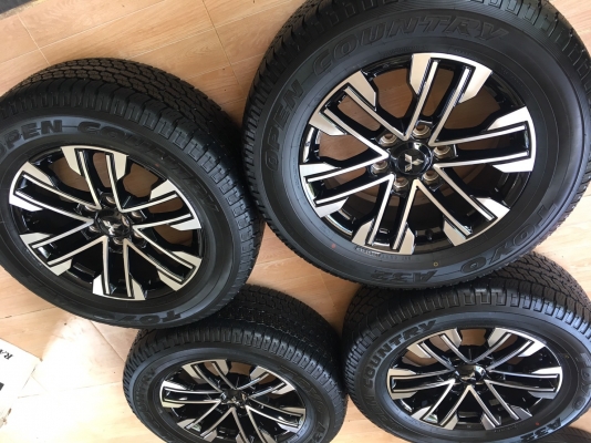 ล้อแม็กซ์ป้ายแดง ปาเจโรสปอร์ต 2019-2010 ยาง Toyo 265/60/18 ปี 19 เส้นสียังอยู่ชัดเจน