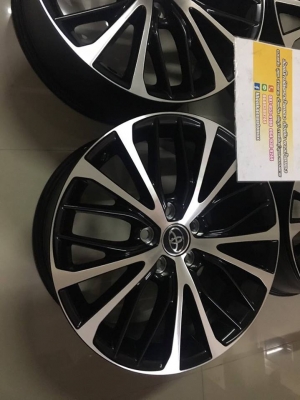 ล้อแม็กซ์ป้ายแดง Toyota Camry TRD ขอบ 18 สภาพใหม่ถอดป้ายแดง