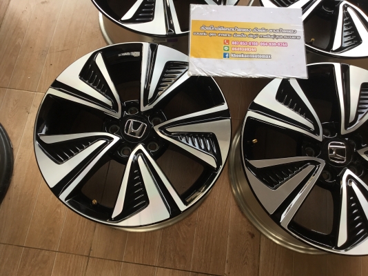 แม็กซ์ป้ายแดง Honda Civic FK 17 สภาพใหม่ถอดป้ายแดง