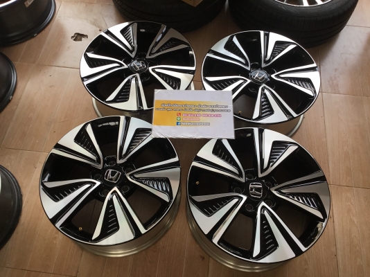 แม็กซ์ป้ายแดง Honda Civic FK 17 สภาพใหม่ถอดป้ายแดง