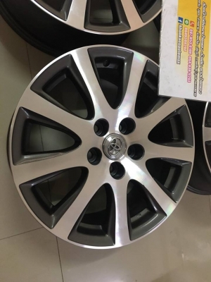 แม็กซ์ Toyota Camry 17 ล้อแม็กซ์ไม่ซ่อมไม่ดุ้ง ทำสีเทาหน้าเงามาใหม่