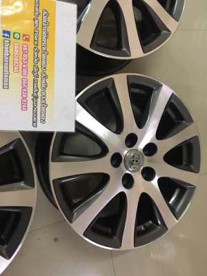 แม็กซ์ Toyota Camry 17 ล้อแม็กซ์ไม่ซ่อมไม่ดุ้ง ทำสีเทาหน้าเงามาใหม่