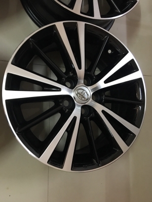 ล้อแม็กซ์ Toyota Altis 16 ทำสีดำปัดเงามาใหม่สวย