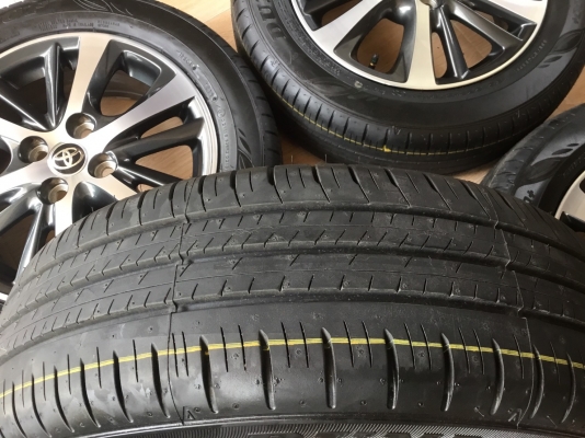 ล้อแม็กซ์ป้ายแดง Yaris 2019 พร้อมยาง Dunlop 185/60/15 ปี 19