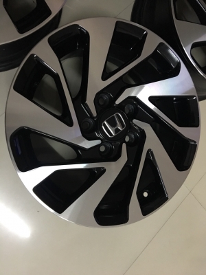 ล้อแม็กซ์ Honda Civic el 16 สภาพทำสีปัดเงามาใหม่สวย