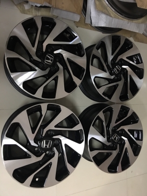 ล้อแม็กซ์ Honda Civic el 16 สภาพทำสีปัดเงามาใหม่สวย