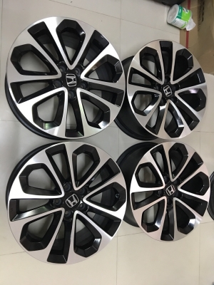 ล้อแม็กซ์ Honda Accord G9 ขอบ 18 สภาพทำสีปัดเงามาใหม่