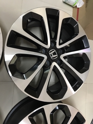 ล้อแม็กซ์ Honda Accord G9 ขอบ 18 สภาพทำสีปัดเงามาใหม่ ล้อแม็กซ์ Honda Accord G9 ขอบ 18 สภาพทำสีปัดเงามาใหม่
