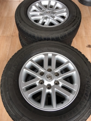 ล้อแม็กซ์ Vigo Champ 17 พร้อมยาง Dunlop 265/65/17 ปี 17