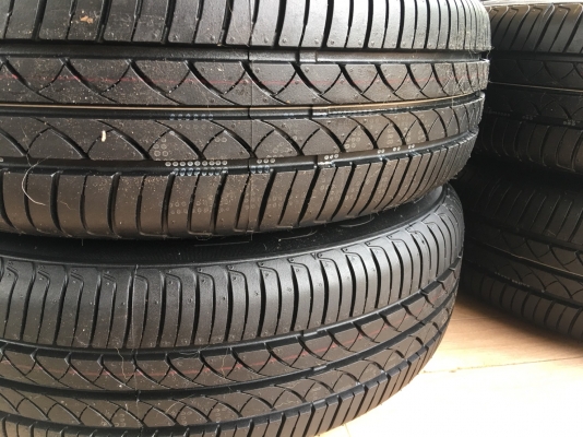 ล้อกะทะป้ายแดงพร้อมฝาครอบ Jazz ขอบ 15 ยาง Maxxis 175/65/15 ปี 19 ล้อกะทะป้ายแดงพร้อมฝาครอบ Jazz ขอบ 15 ยาง Maxxis 175/65/15 ปี 19