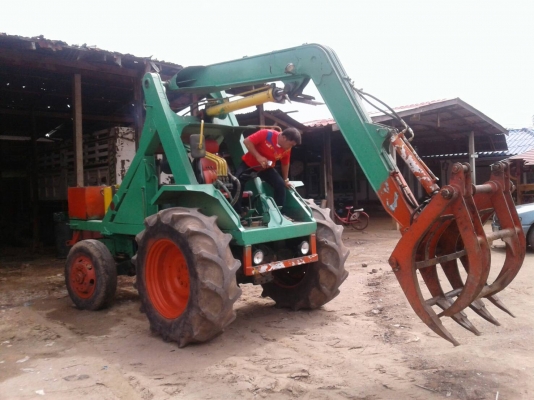 รถคีบอ้อยฟรอดT3 รถคีบอ้อยฟรอดT3