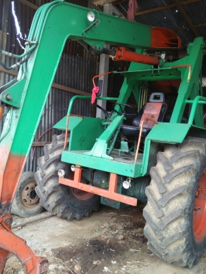 รถคีบอ้อยฟรอด