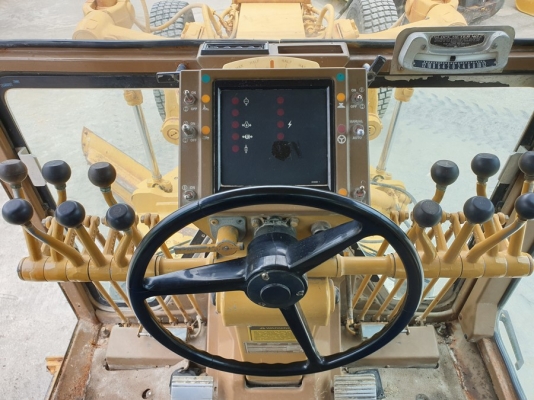 ขายรถเกรด Caterpillar 140G นำเข้าจาก USA แท้ มี Sacarifier สภาพสวย ไม่เคยใช้งานในไทย