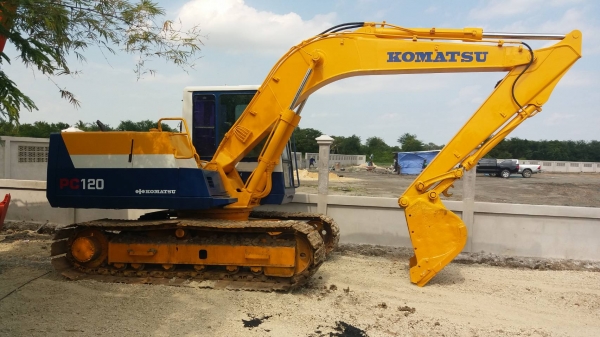 Komatsu PC 100 รุ่น 5 เอกสารอินวอยซ์ ไฟฟ้าตัด เครื่องเดิม ปั๊มเดิม ช่วงล่างดี พร้อมใช้งาน