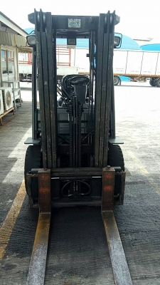 รถยกโตโยต้ารุ่น 8 เสาสูง 4.50 เมตร แผงงาสไลด์ เครื่องเบนซิน เกียร์ธรรมดา