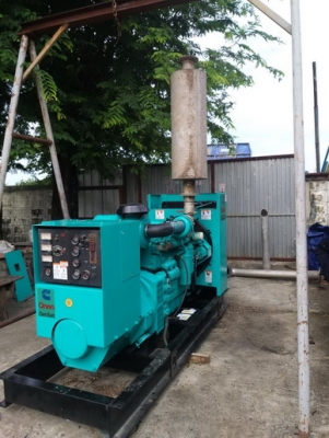 ขายเครื่องปั่นไฟ Cummin 125 KVA  380/220 Vac