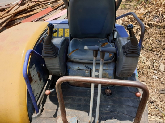 #ขายๆๆครับขาย  รถแบคโค KOMATSU PC35MR-1 รถพร้อมใช้งาน สีเดิมๆจากนอก ราคา.285,000 ต่อรอง เอกสารใบแจ้งจำหน่าย เอวแน้น เครื่อง ปั้ม แรง บูมสวิง ซ้ายขวา ได้ จะขุดจะดัน ตัวนี้ทำได้ โซ้ ช่วงล้างพร้อมใช้ สนใจลองโทรมาครับที่.081-3531946 ต่อ.บางนา ID LINE รถอยู่ ก